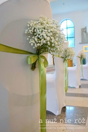 limonkowy ślub gipsówka dekoracja kościoła2