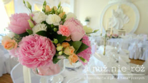 13 ślub wesele peonie motyw przewodni biały pałac A nuż nie róż.JPG