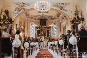dekoracja kościoła ślub a nuż nie róż