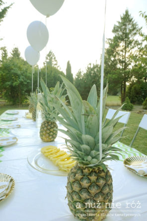 ananasy-balony-dekoracja-stołu-impreza-urodziny